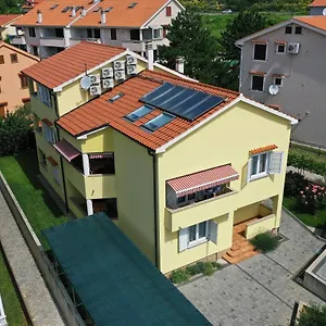 Luni Apartman